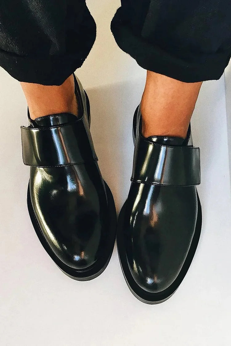 Viviana - Elegant Loafers with Strap
