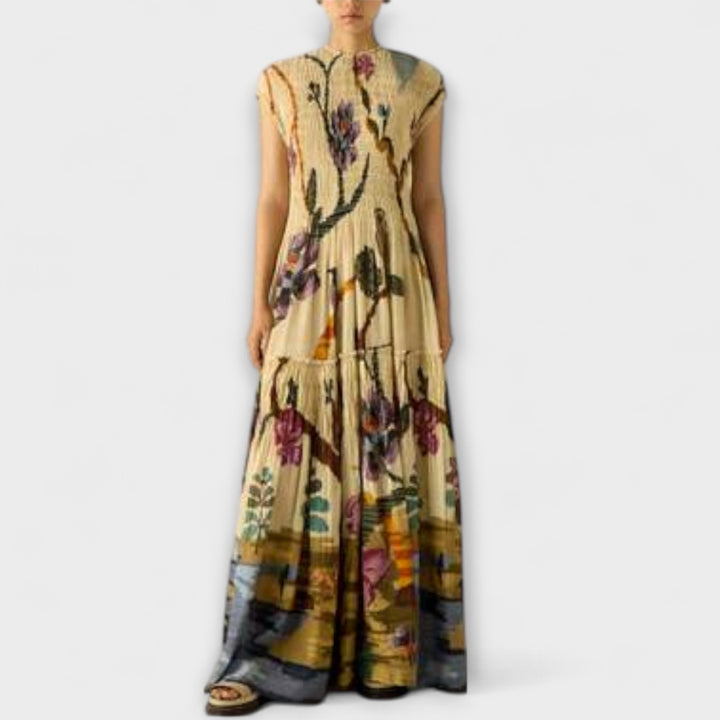 Maxi Dress with Pleated Print Design