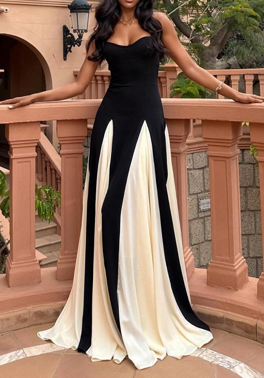 Amelia | Elegant Contrast Maxi Dress