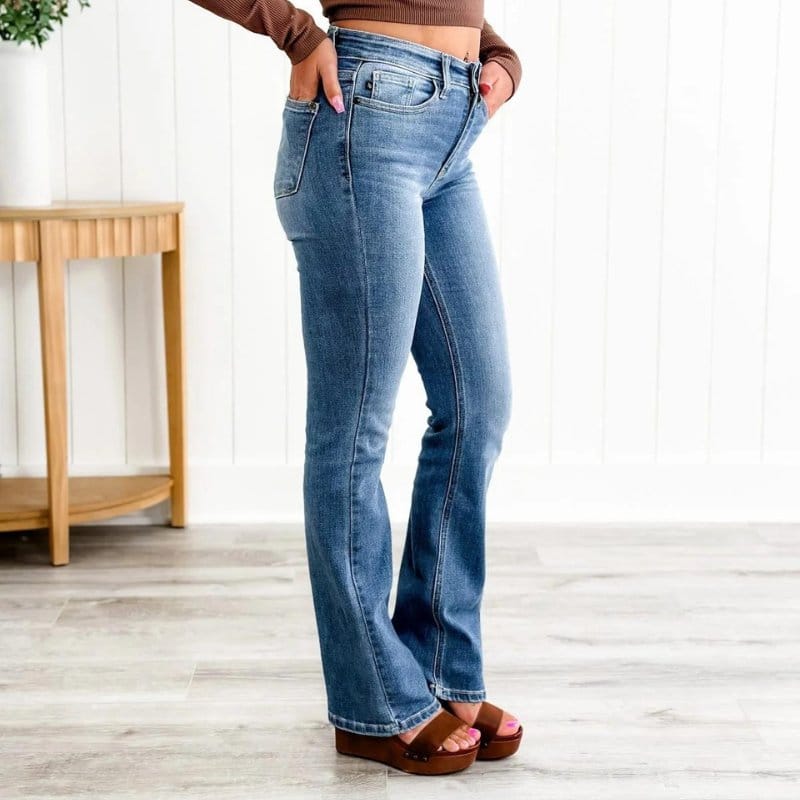 Women’s Straight Leg Jeans | Classic