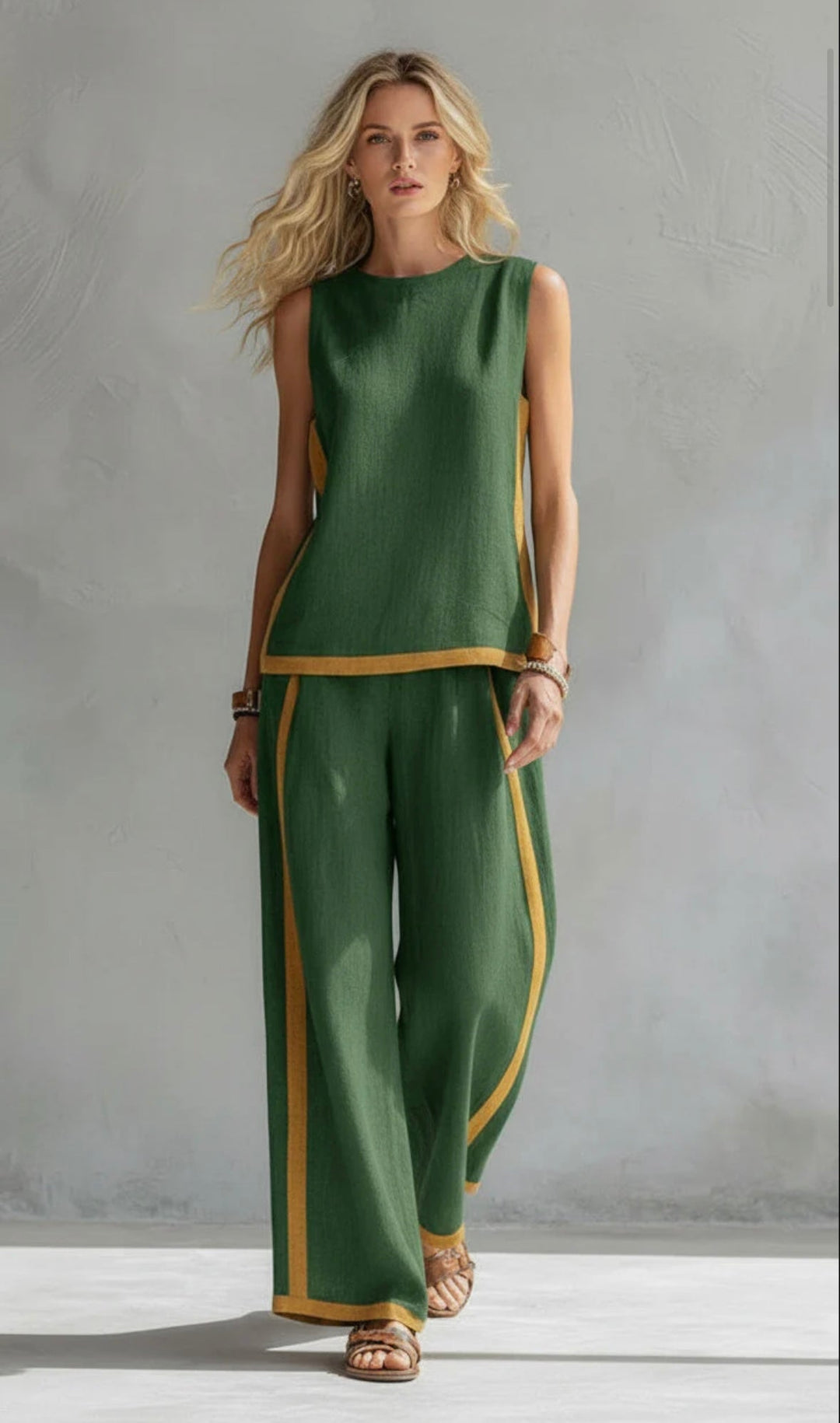 Leila - Elegant and casual vest and pants set in gray cotton and linen with two-tone edges.