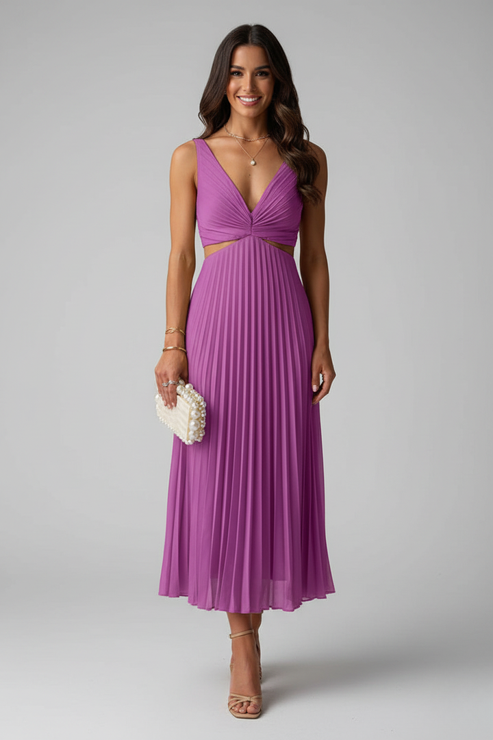Luna’s Elegant Pleated Wedding Guest Midi Dress