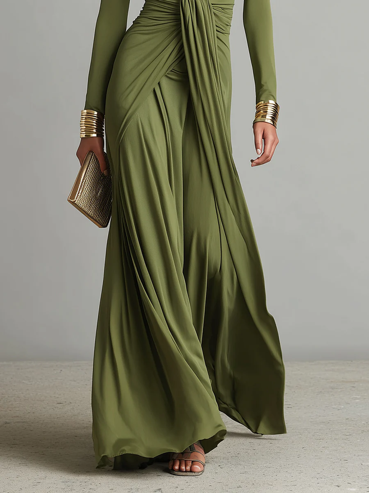 Maxie | Glamorous maxi dress with a deep V-neckline and pleating