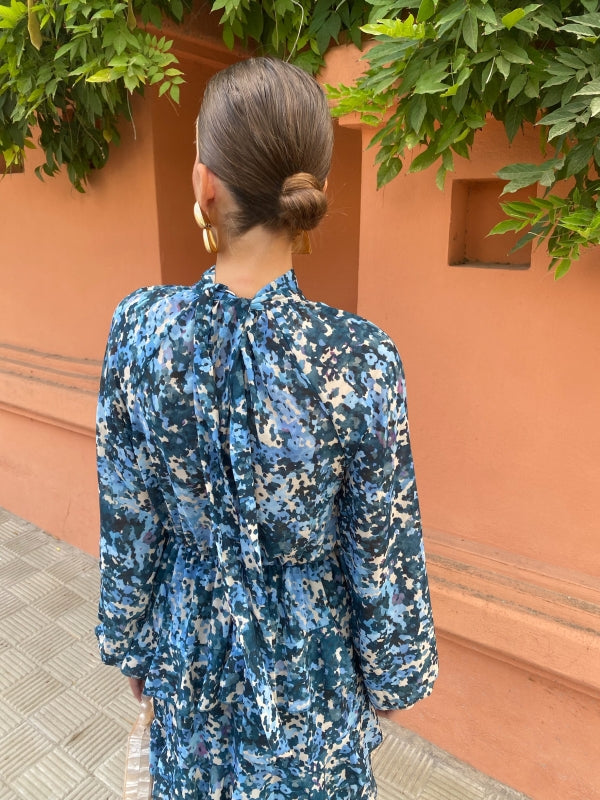 Isadora blue